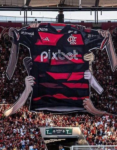 dailycultures's tweet photo. Mantos perdidos que achei na Shoô — A THREAD 

Erga o Manto, hoje tem FLAMENGO ♥️ https://t.co/JVGPX3a4uo