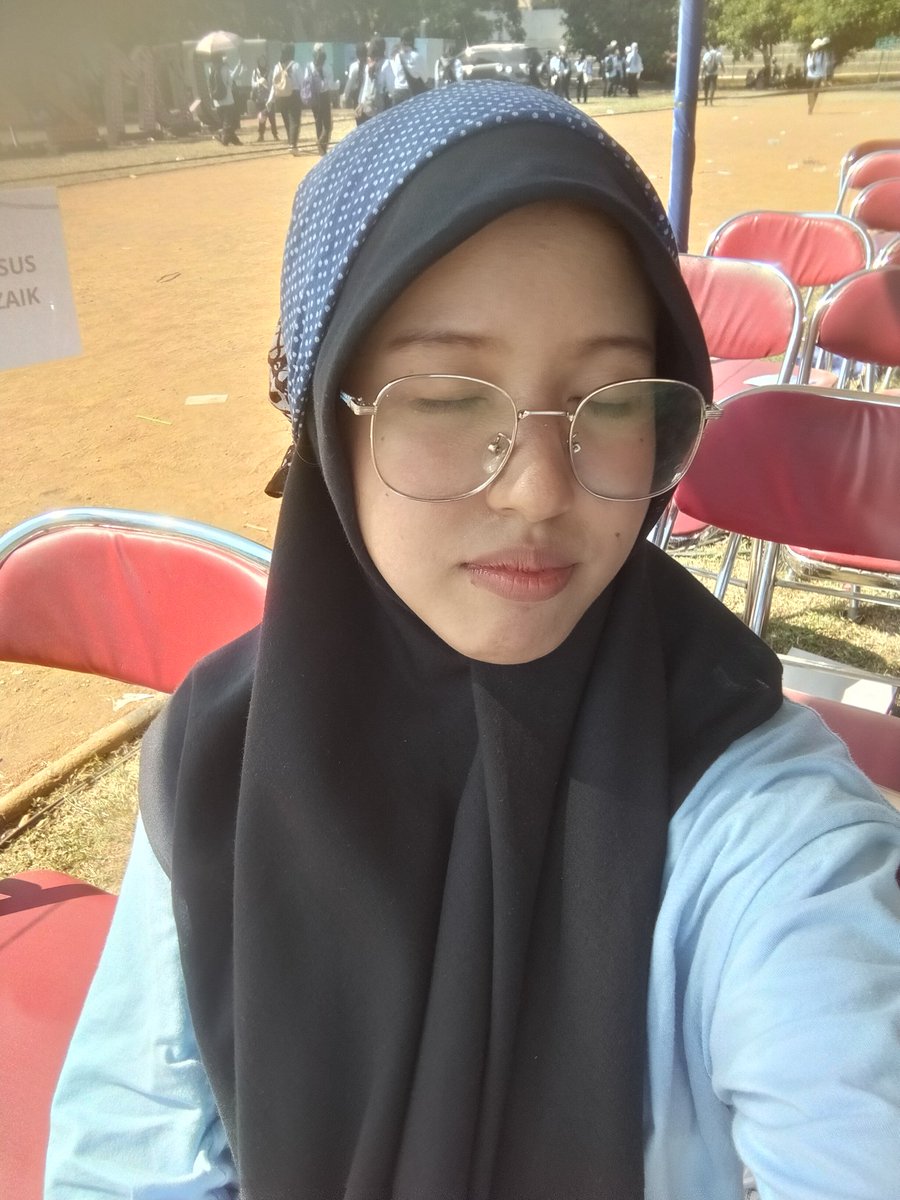 ryana_naa's tweet photo. cosplay cooking mama tp versi diri sndiri yg digoreng sama matahari tembalang☀️☀️
ALIASS PANAS BUKAN MAEN COYYY😭😭
#odmundip https://t.co/N1wWk6PbFb