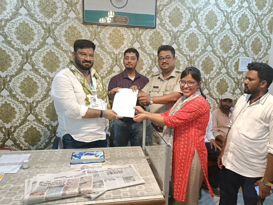 #Justice_For_SBO
माननीय cm <a href="/HemantSorenJMM/">Hemant Soren</a> Sir,
मामले का संज्ञान लीजिए और समस्या का समाधान कीजिए। हमारे भविष्य को अंधकारमय होने से बचाएं।
<a href="/JharkhandCMO/">Office of Chief Minister, Jharkhand</a>
<a href="/DipikaPS/">Dipika Pandey Singh</a>
<a href="/BannaGupta76/">Banna Gupta</a>
<a href="/hafizulhasan001/">Hafizul Hassan</a>
<a href="/IrfanAnsariMLA/">Dr. Irfan Ansari</a>
<a href="/DrRameshwarOra1/">Dr. Rameshwar Oraon</a>
<a href="/BhoktaSatyanand/">Satyanand Bhokta</a>
<a href="/NMOPS_Vikrant/">VIKRANT SINGH 🎯</a>
<a href="/jharotef/">NMOPS / JHAROTEF</a>