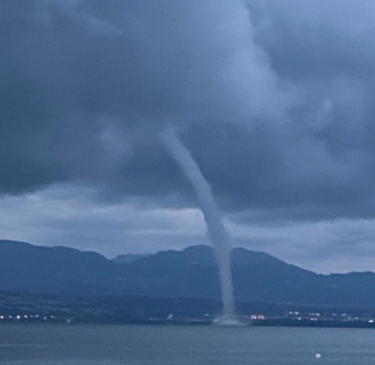 MeteoSchweiz tweet media