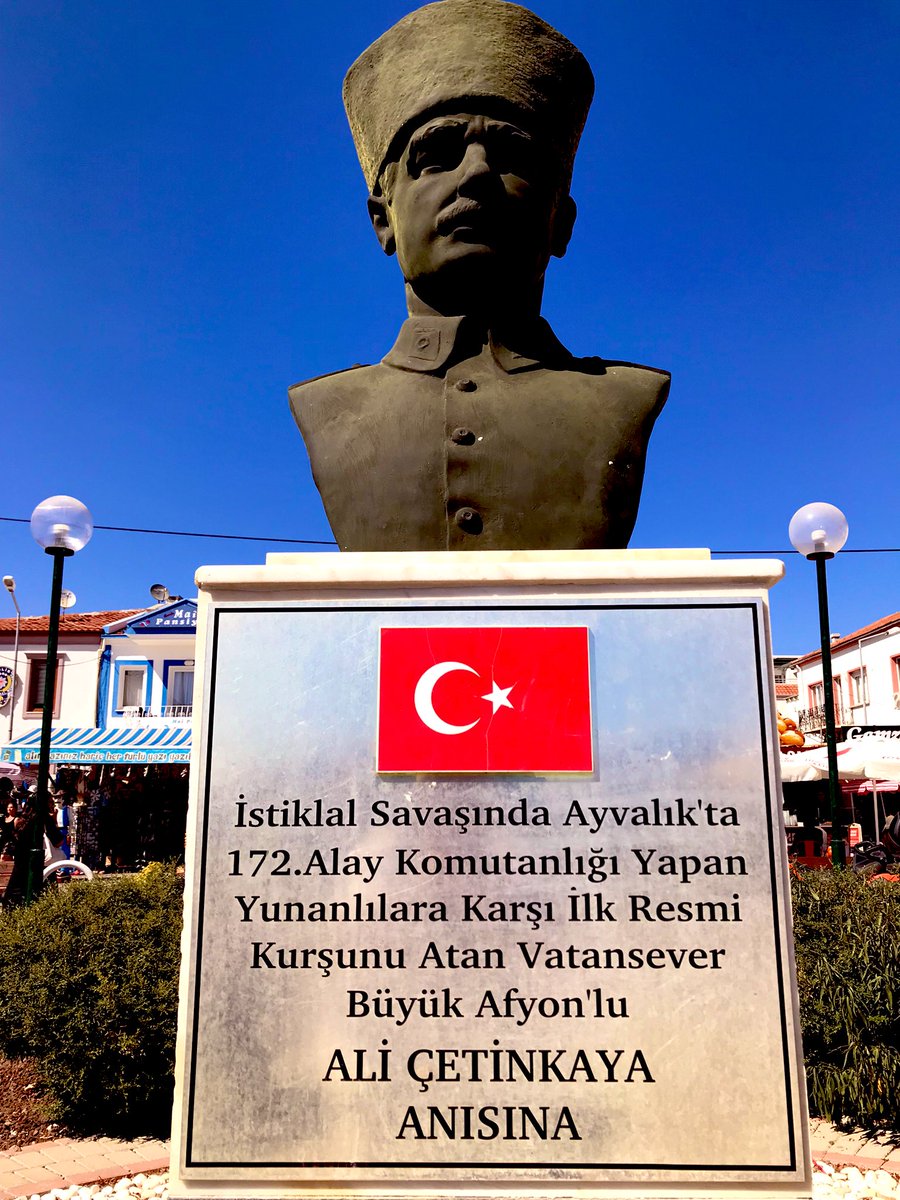 UK250463's tweet photo. Heroes
#AliÇetinKaya #WorldWarI #KurtuluşSavalı #IndependenceWar #Türkiye #Statue #Streetphotography #CundaIsland #AegeanSea https://t.co/cvzoRPt7F8