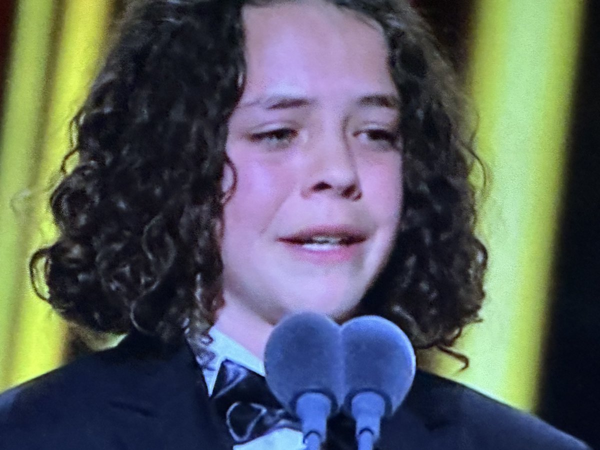 poppymasselos's tweet photo. #felixcameron #boyswallowsuniverse #Logies #Logies2024 #trentdalton https://t.co/jIXkJvRLQp