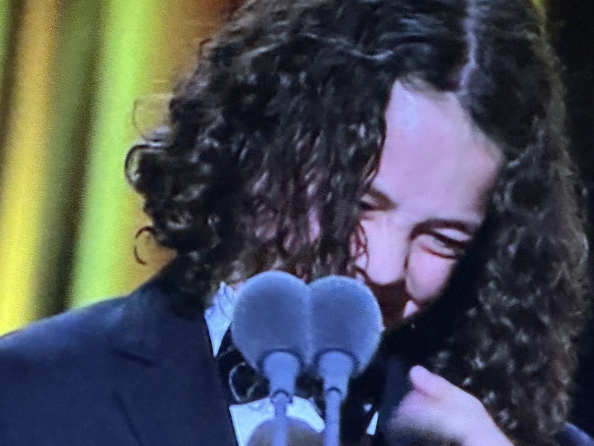 poppymasselos's tweet photo. #felixcameron #boyswallowsuniverse #Logies #Logies2024 #trentdalton https://t.co/jIXkJvRLQp