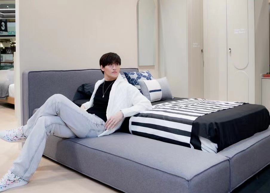 ruiz_ohmylove's tweet photo. 好帅🤍🤍🖤🖤
IG:ohm_thitiwat
#OhmThitiwat #โอห์มไง
#SBDesignSquare https://t.co/nxjSRD0iVa