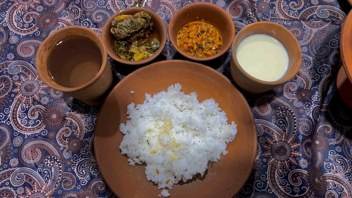 IamRaveed's tweet photo. "Reviving our traditional ways of eating not only nourishes the body but also connects us to our rich cultural heritage. Let’s embrace the beauty and benefits of our old pottery utensils. 🌿🍲"
- #TraditionalEating
- #CulturalHeritage
- #PotteryLove
- #HealthyEating
- #OldWaysNewDays
- #SustainableLiving
- #CraftedWithCare
#kashmiri