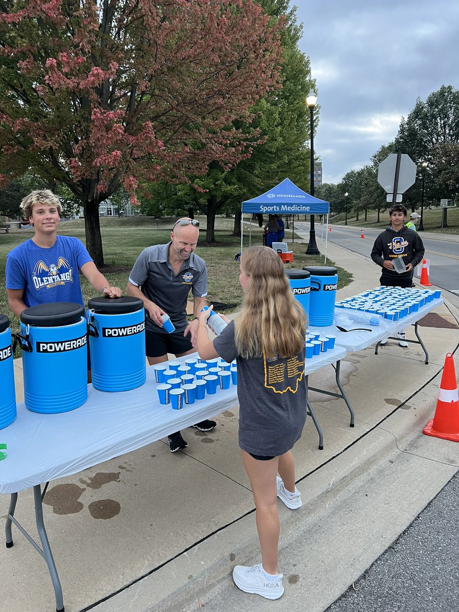 Braves Swimming & Diving tweet media