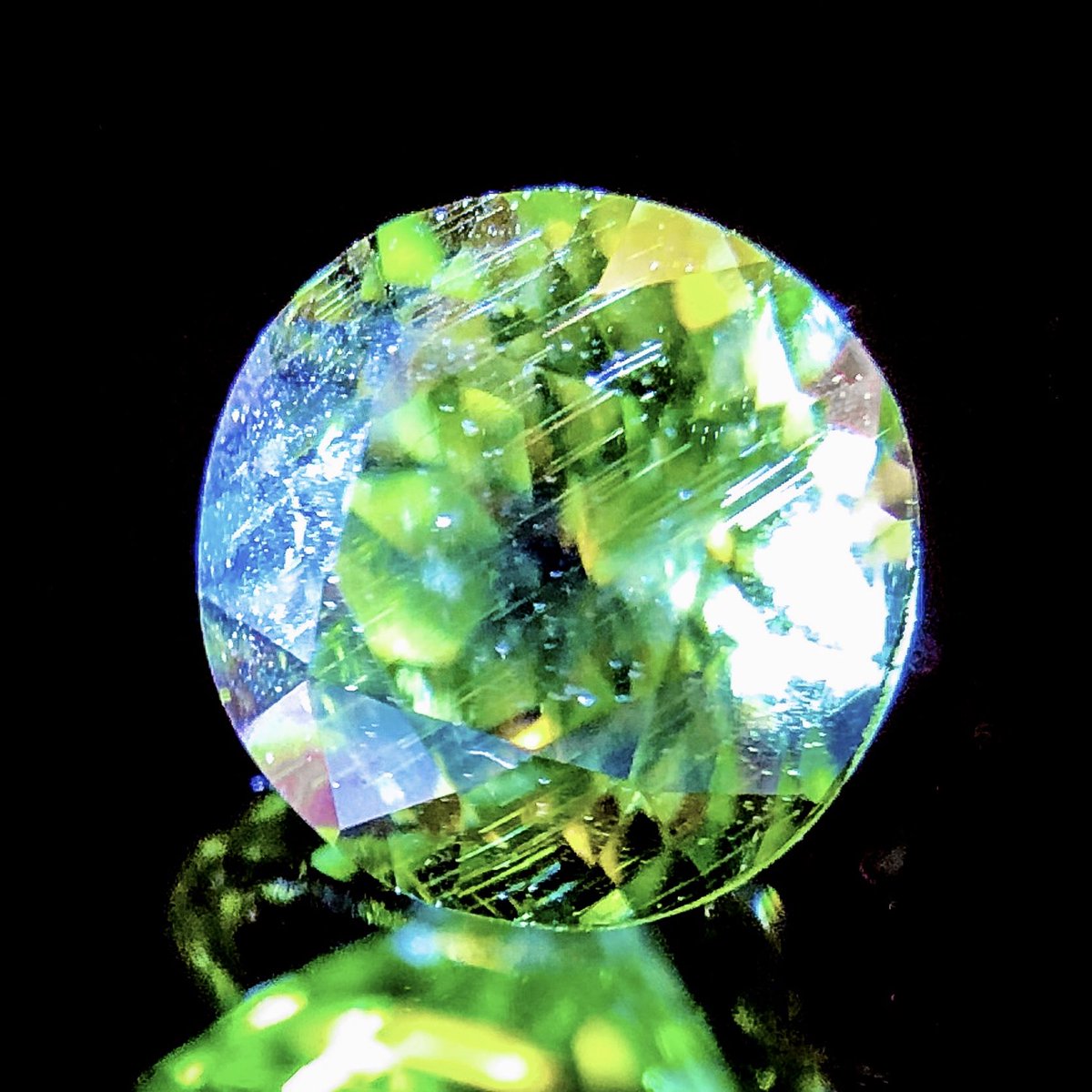 8月なのでペリドット見せてください