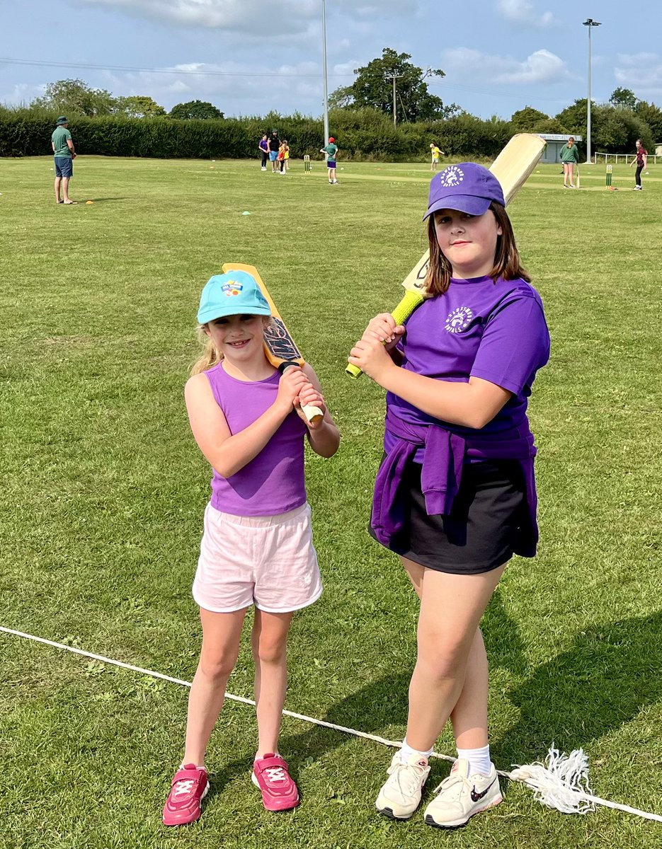 KVCC_1978's tweet photo. Great atmosphere up at the playing fields for Phase 1 of Chairman’s Day with an interclub youth game.
Rejoin us at 1pm for the seniors game: Team Barnes v Team McCubbin for the Pat Harty Trophy…
Bar open all day and Hog Roast at c7pm. Tickets still available and all welcome 🐷🍺 https://t.co/PyW6lOelgu