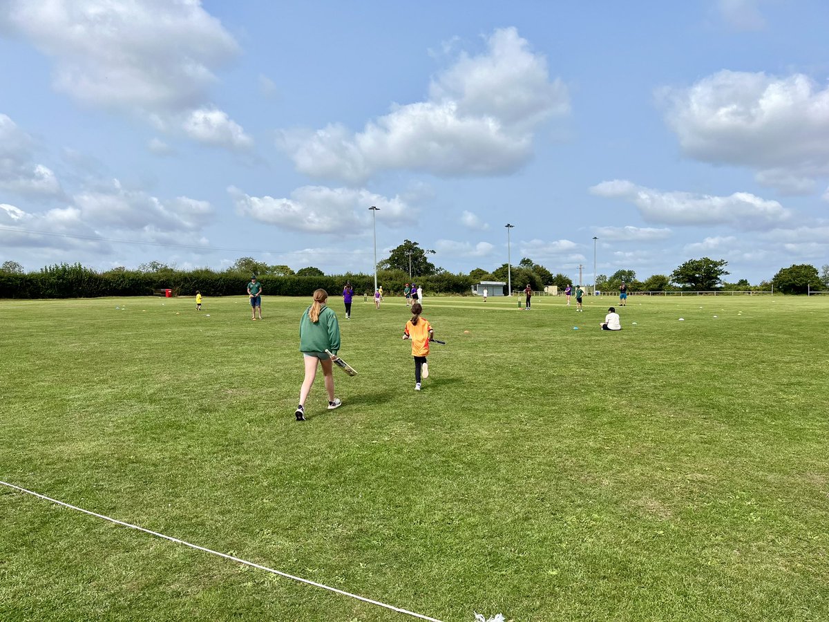 KVCC_1978's tweet photo. Great atmosphere up at the playing fields for Phase 1 of Chairman’s Day with an interclub youth game.
Rejoin us at 1pm for the seniors game: Team Barnes v Team McCubbin for the Pat Harty Trophy…
Bar open all day and Hog Roast at c7pm. Tickets still available and all welcome 🐷🍺 https://t.co/PyW6lOelgu