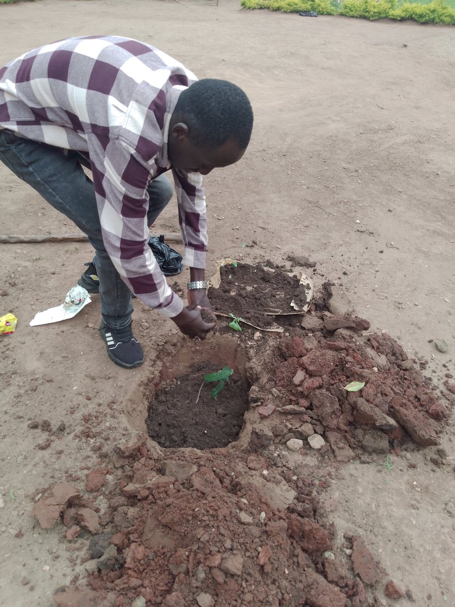 lenityhearts's tweet photo. Our CEO @KavumaJessy participated in the fight for climate change in Nakaseke district.
Every tree counts in our battle against global warming. Let's make tree-planting a global movement!
#ActionForNature #PlantForThePlanet https://t.co/hHIccDpRAW