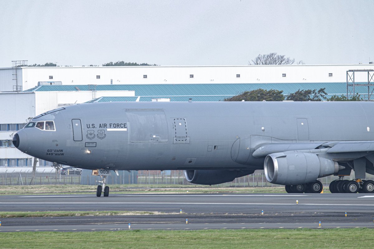 MilMonWorld's tweet image. We thought the @airtattoo was our last chance to the see the mighty KC-10A Extender. Delighted to catch ROMA64 86-0031 from @Travis60AMW  at #PrestwickAirport this morning heading back to the USA before retiring next month #AvGeek #RadioGeek #MilMonWorld #NKAWTG