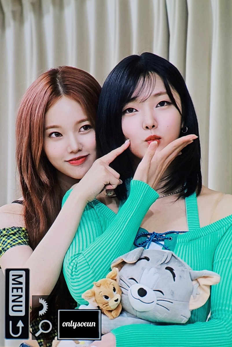 onlysoeun's tweet photo. 보기 좋은 수소즈😍💕

240818 프리뷰. 
#위클리 #Weeekly
#박소은 #parksoeun 
#이수진 #leesoojin https://t.co/tepBnEdysn