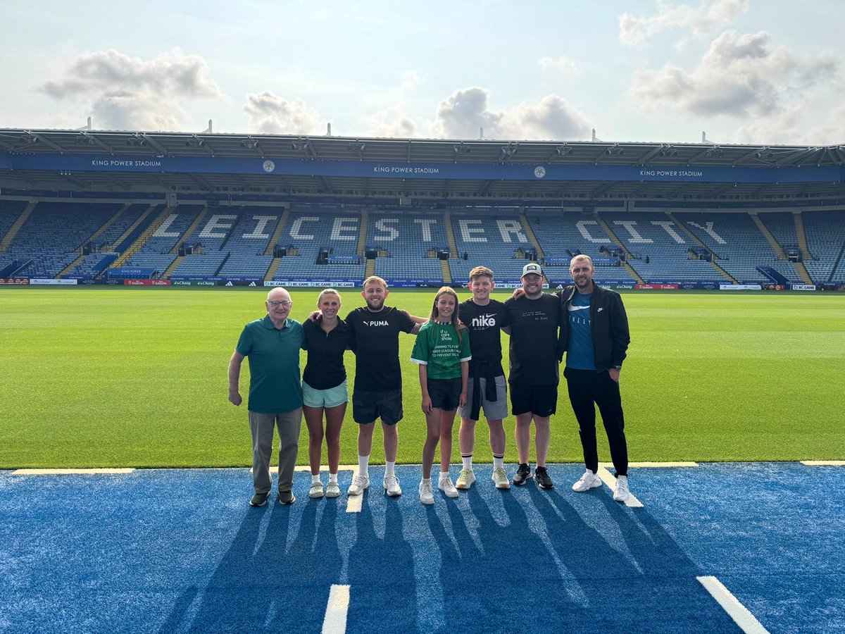 matty_smith94's tweet image. This is a call to @GaryLineker and all @LCFC fans...

I'm currently running to every @premierleague stadium to prevent suicide 💚

It would mean the world to me if you could all share this and help me reach my fundraising goal 🙏

👉 bit.ly/IUCS_PL

#LCFC