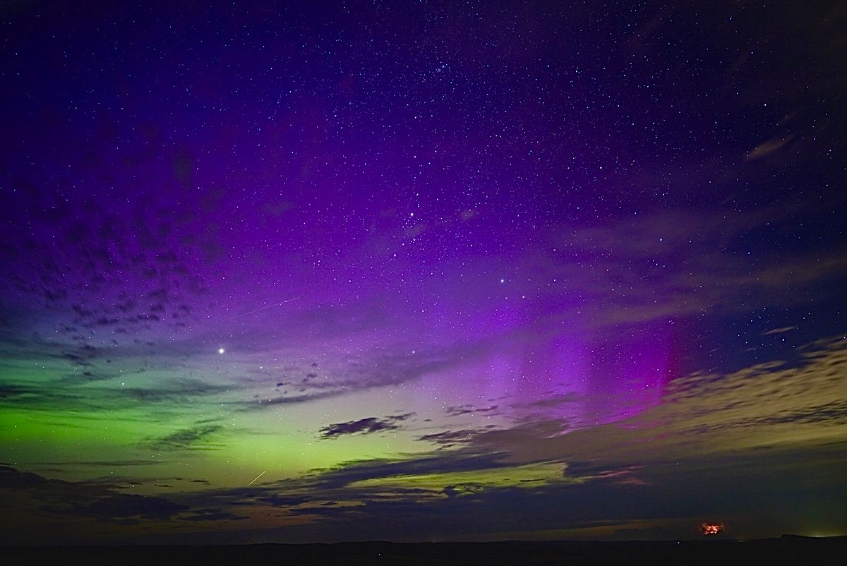 We continue to be gifted these amazing views of the Aurora and long may it continue. This photo from Steel Rigg captures a beautiful moment of the meteors from the Perseid meteor shower shooting through the sky as the Northern Lights dance in the night sky.

📷@luke_donockley