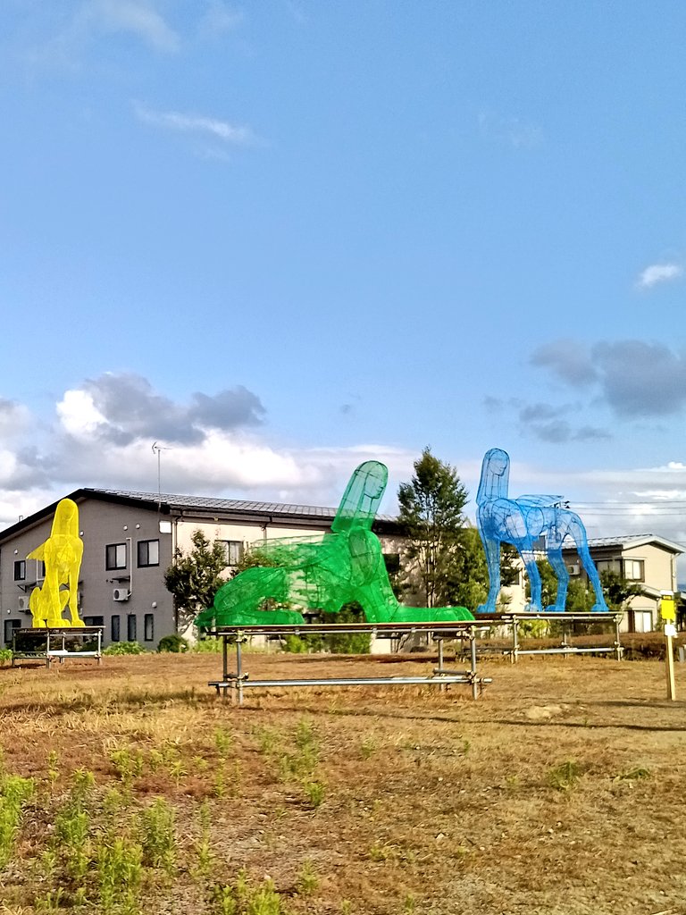 hacimarukr1's tweet photo. 三ツ山のスフィンクス
守護神であり人の顔を持つ妖怪のようなスフィンクス
この町の神社の前に狛犬の様に鎮座してる
#大地の芸術祭
#K118 https://t.co/729p3jgdfr