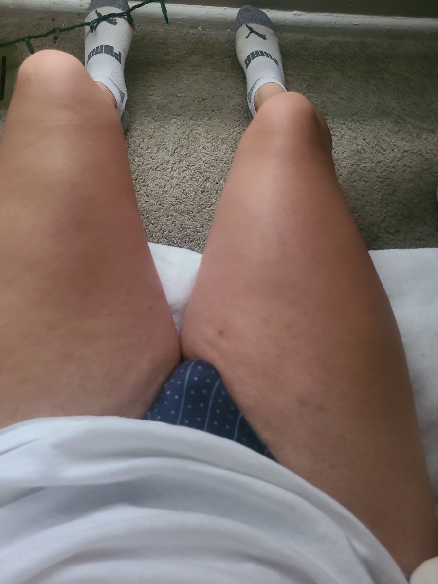 PupBailey4's tweet photo. Good morning pups. Thighs and bulge be popping today https://t.co/CrdWXw7mbi