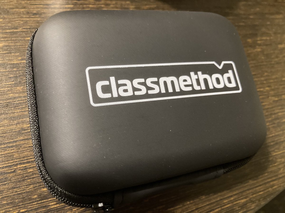 takesection's tweet image. #CIEC, PCカンファレンスの #classmethod さまブースでいただいたケースにモバイルルーターがおさまりました。ありがとうございます！

#2024pcc