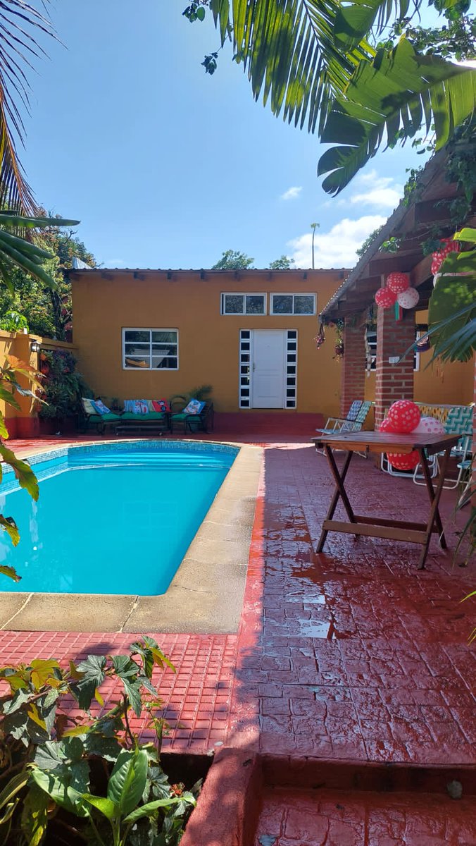 ALQUILER QUINCHO Y PILETA UBICADO EN POSADAS. ZONA AEROPUERTO.  CUMPLEAÑOS PARA NIÑOS Y ADULTOS. REUNIONES SOCIALES. PILETA DE 9 METROS POR 3 DE ANCHO POR 1 DE PROFUNDIDAD. CONSULTE DIAS Y HORARIOS DISPONIBLES. TRATAR ÚNICAMENTE POR  WHATSAPP: 3764675727.