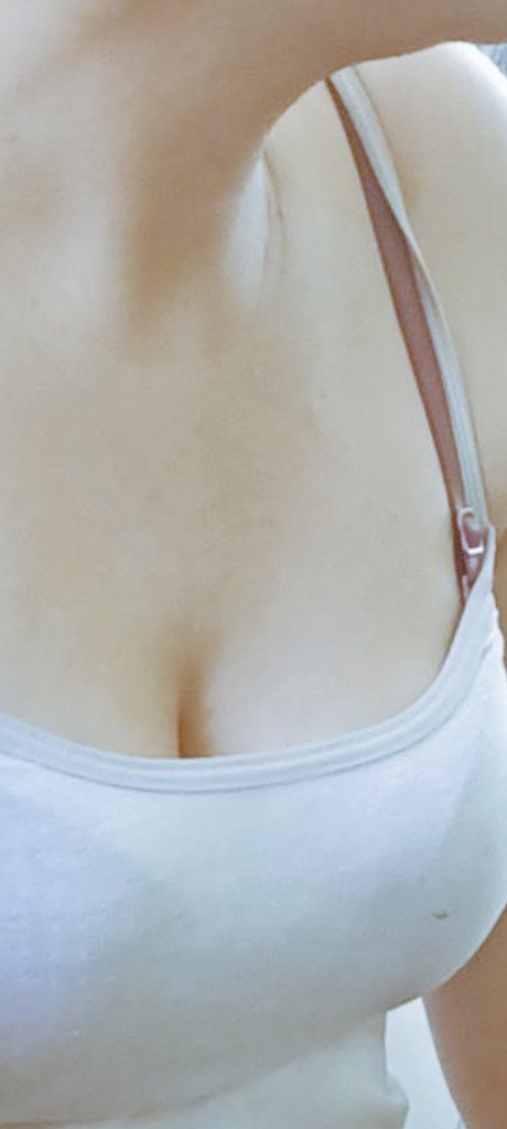 Bi kadın ev haliyle bile sexsi olmalı...