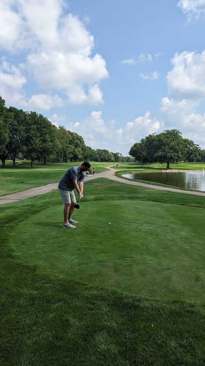 RedBlueMGC's tweet image. Free golf alert!  Nick Smith and Charlie Ehlers tied at +1.  Sudden death play off underway.