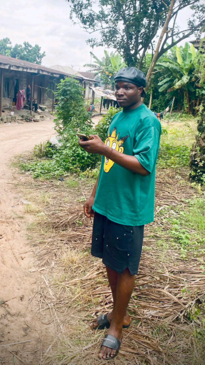 Escobar4pf's tweet photo. NIGGAS SAID🗣I COULDNT PAY FOR MY BAIL😂 I TOLD EM💰BELIEVE NONE OF WHAT TOU HEAR👂🏾AND HALF OF WHAT YOU SEE 💫✅ https://t.co/vl2ZX9Rp5b
