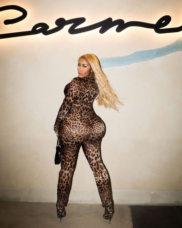 moriahmill_s's tweet photo. Just me ❤️🥰
What you looking at my back is what I got from my mummy @Essence_moss14 😍 follow her. https://t.co/t1RchLHCbo