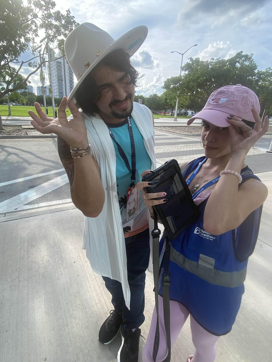 NewCanvassing's tweet photo. We are PROUD to be out canvassing in #Miami for @PPFA ! If you want to come help us put the fun in #fundraising check us out here!!! ——-> https://t.co/SNHBKflvwr oh yeah and we start at $24/hour 💙 https://t.co/52ECW3MR73