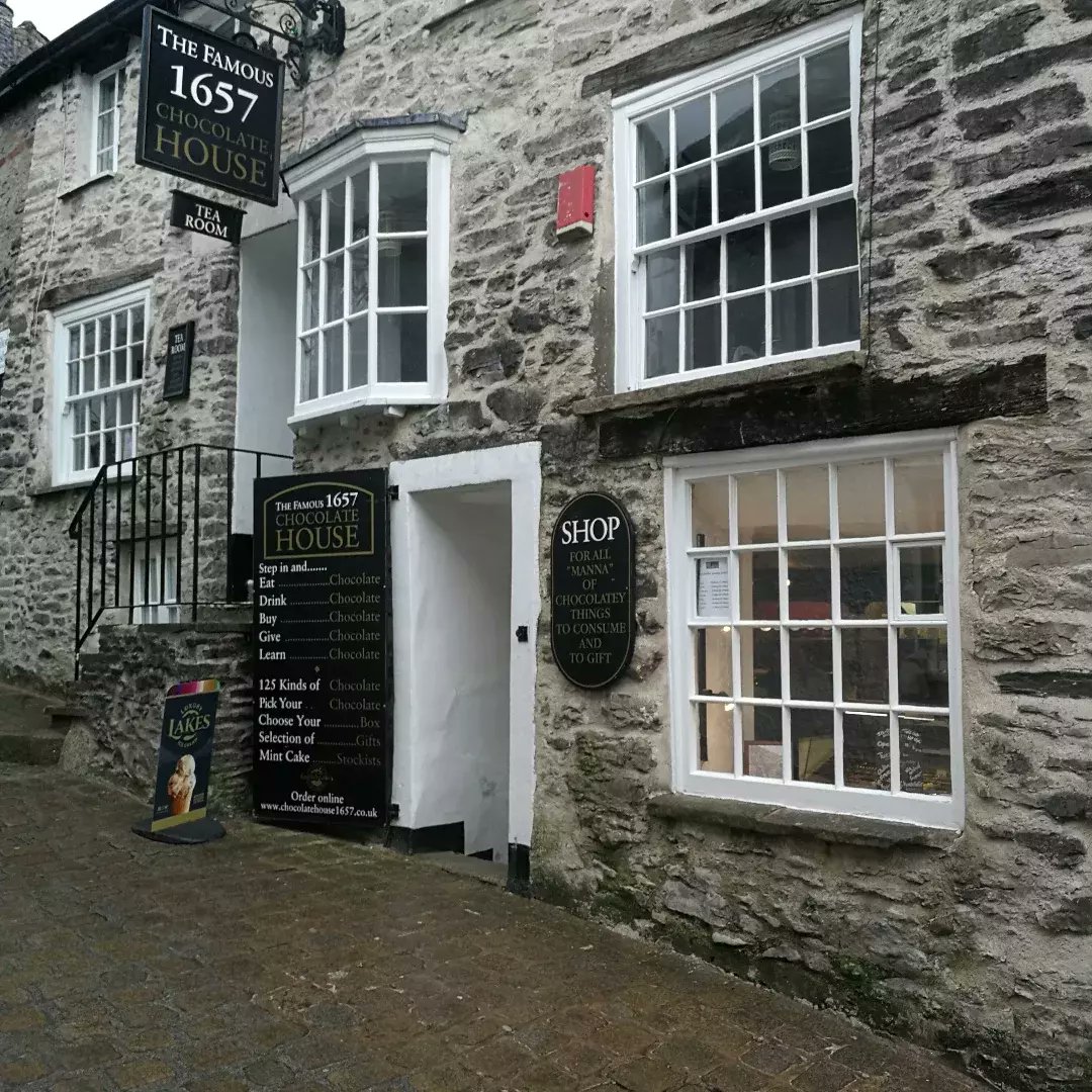 1657 Chocolate House tweet media