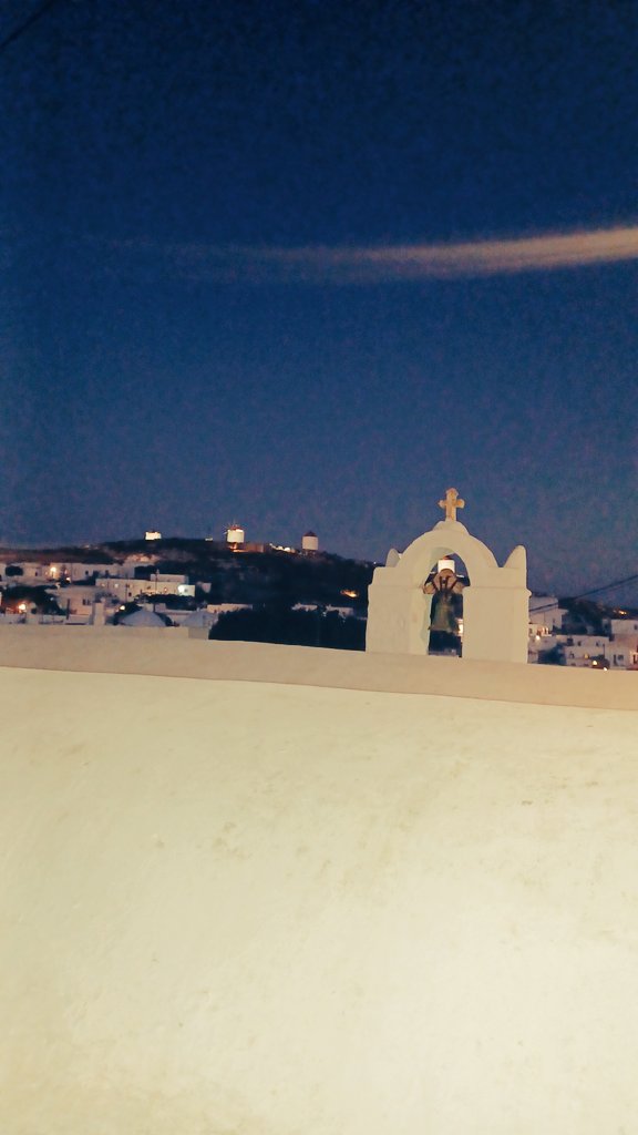marunigno's tweet photo. HUGGING WITH LOVE IS ONE OF THE MOST IMPORTANT THINGS YOU CAN EXPERIENCE!!!🫂🫂🫂 #hugging #love #moonligjt #naturalviews https://t.co/GN2CtuJM5q