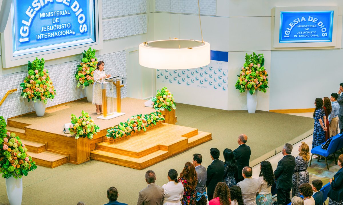 MLPiraquive's tweet photo. Fotos de la enseñanza Mateo 3, transmitida el 18 de agosto de 2024 en nuestro canal de YouTube y en las Iglesias: https://t.co/3nSk9vQzWw

Realizada en la Iglesia de Dios Ministerial de Jesucristo Internacional en Weston, Florida, Estados Unidos. @IDMJIoficial https://t.co/CNqNhk1t2M