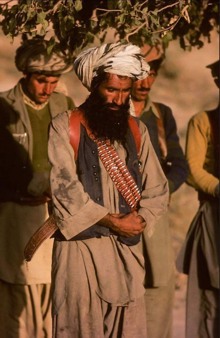 دنړۍ لوی امپراطور جلال الدین حقانی..🔻