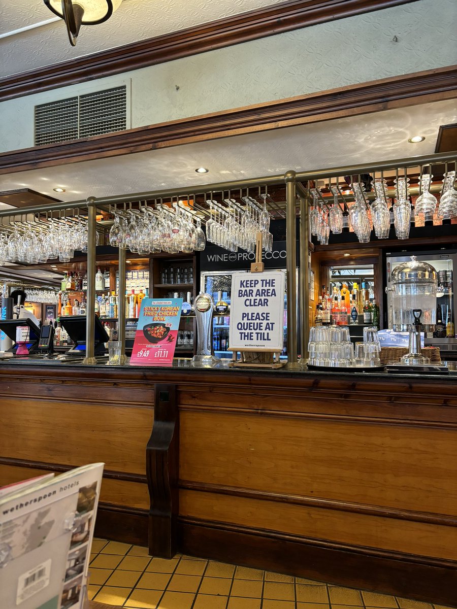 pub_queues tweet media