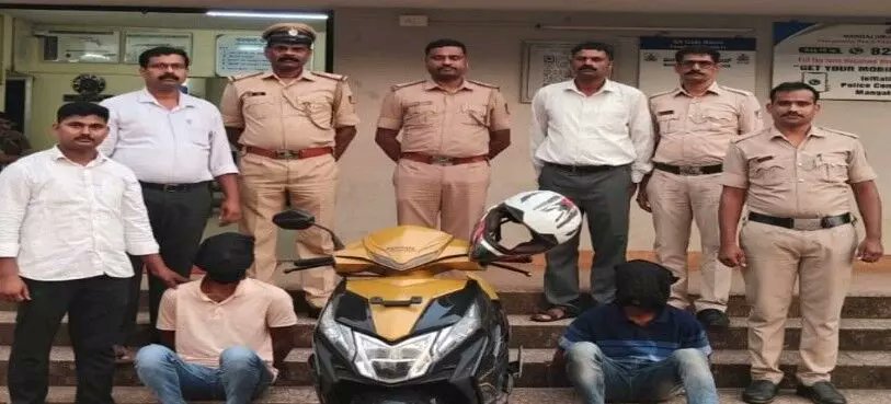 themangaloremir's tweet image. #ullala #chainsnatch #crime #mangaloremirror 
Ullal: Two chain snatchers who robbed a woman in Konaje have been arrested
wp.me/pcZJEB-o4r