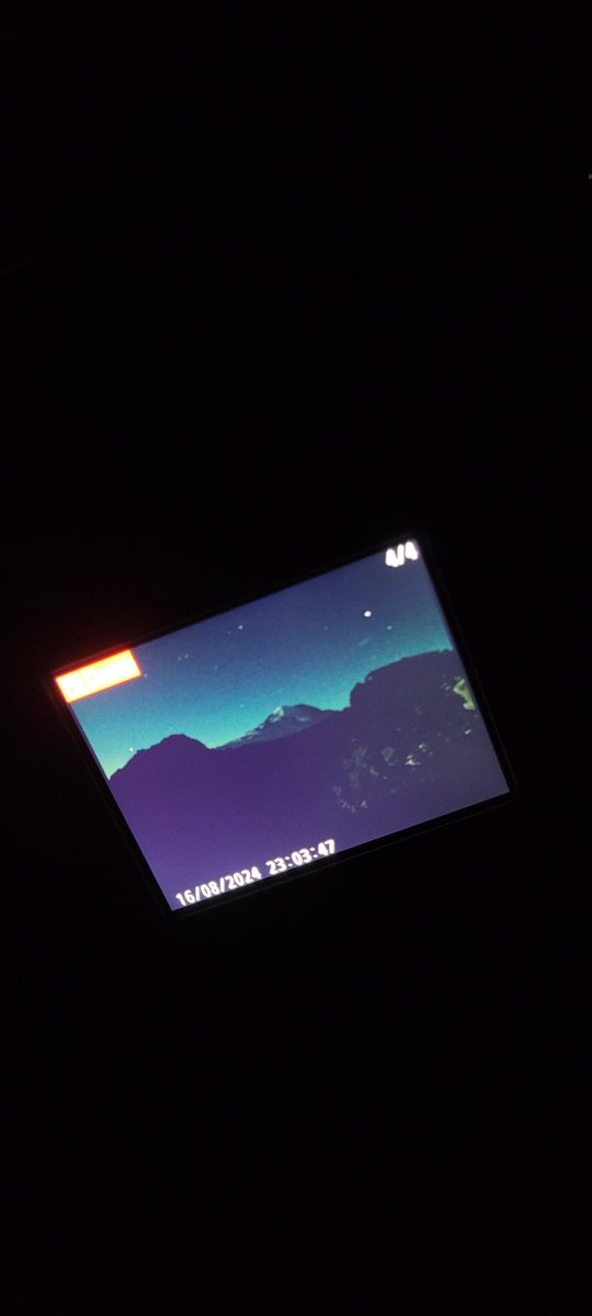 AMTPho's tweet photo. Forgetting your memory card and getting stuck with the cellphone camera all night. https://t.co/rnYEA0YkQq