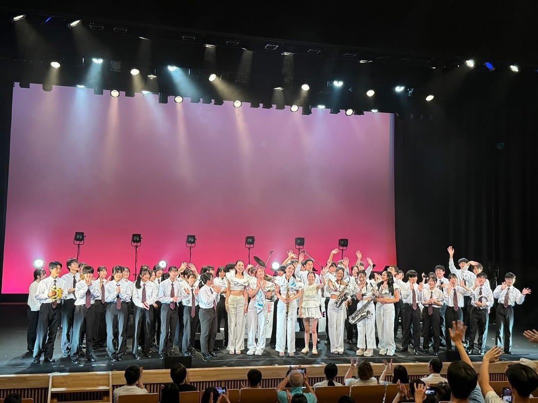 aminakazono's tweet image. ジャズアベツアーin名寄🪽コラボした名寄高校吹奏楽部のみんなからほんっとにパワーもらいました🤍みんなありがとうー✨また会おうね！！！！

#ジャズアベ