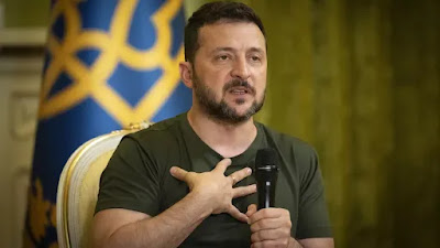 viaggrego's tweet photo. Qualcuno #Fermi il #Comico #Zelensky: Il #Nano da Giardino sta #Minacciando Il #Mondo con La #Terza #Guerra Mondiale! https://t.co/0kUOOekuVa https://t.co/oxGZ7hNMqz