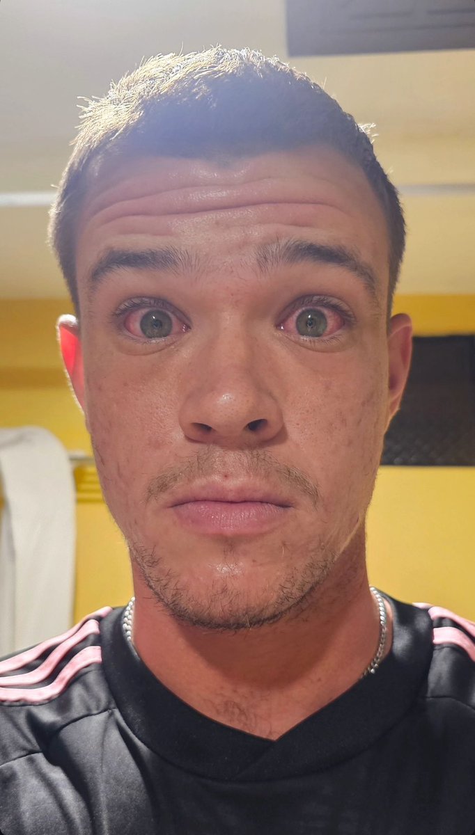 Mysteryblue tweet media