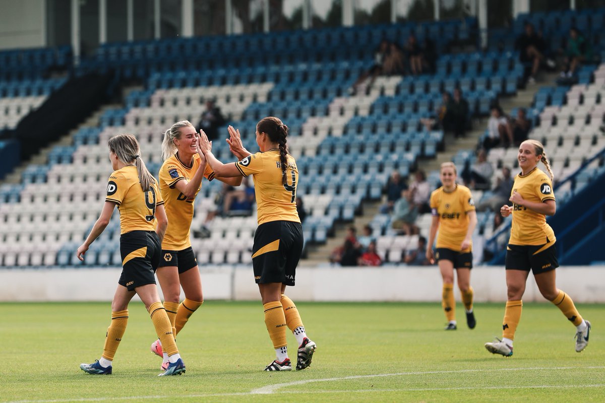 Wolves Women FC tweet media