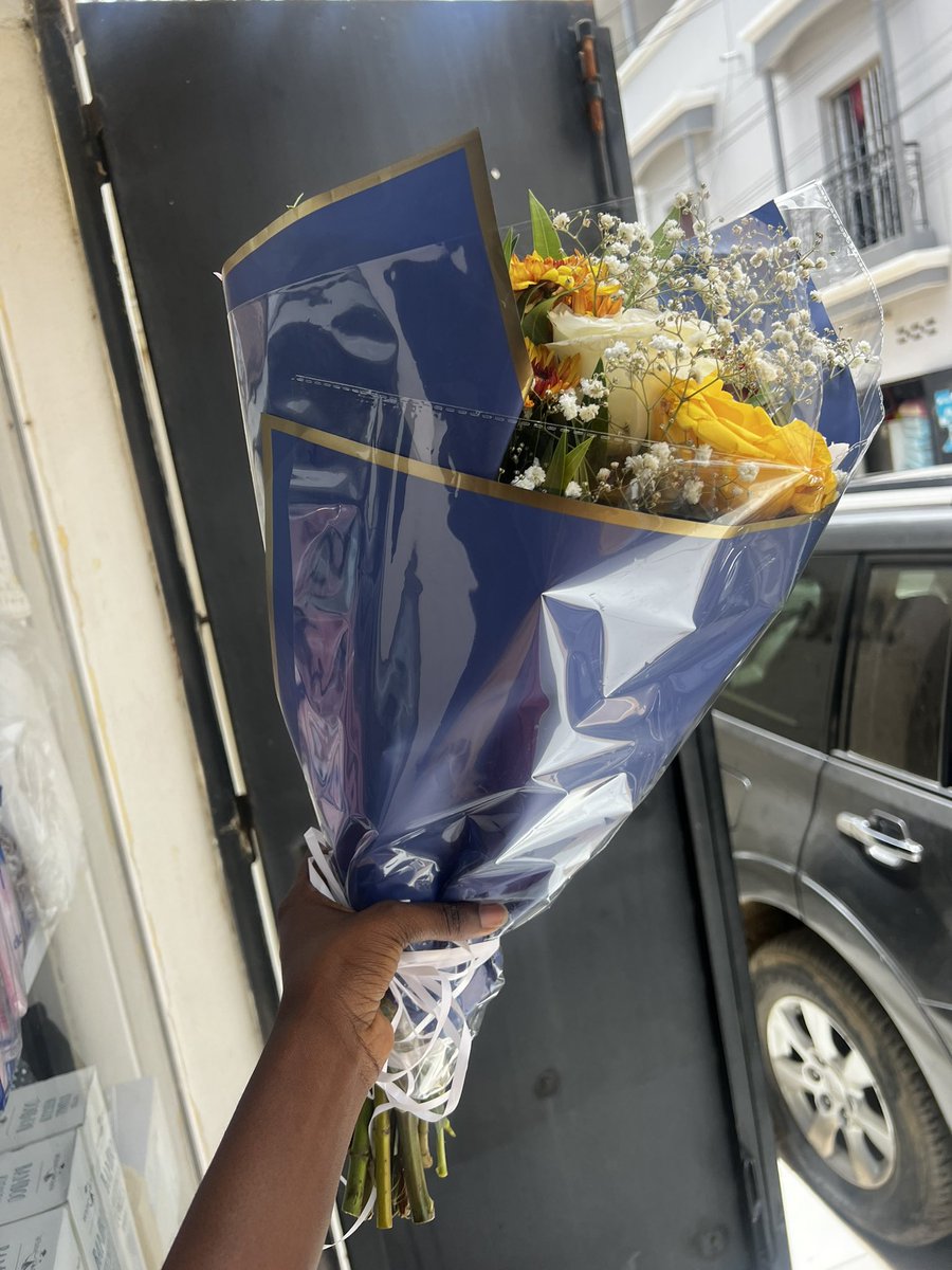Les plus jolis bouquets aux meilleurs prix 🥰💐😍

Passez vos commandes histoire de souhaiter à vos dames une bonne semaine 😌