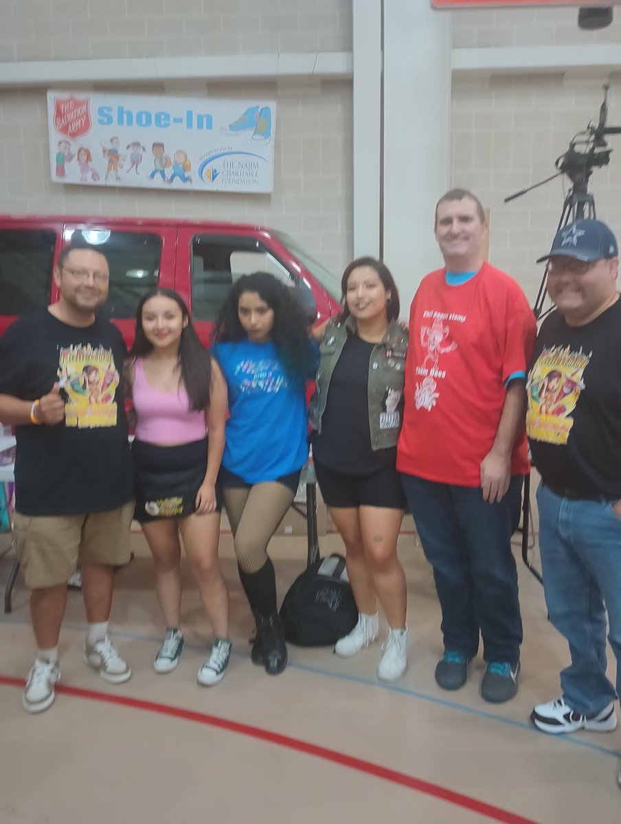 Mike750669492's tweet photo. #MPWMidSummerBlast one of my favorite pictures from last night. @MissionProWres https://t.co/ZBXdyUk5rL