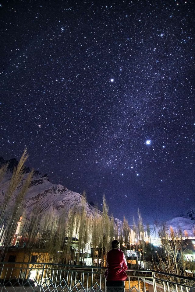 expolregb's tweet photo. Beautifull view of sky with stars at skardu Baltistan pakistan Follow me for more Pictures Thanks Upvoted to support me Love you All Steemers

pic by : Qammar wazir https://t.co/L8bxBhRxAM