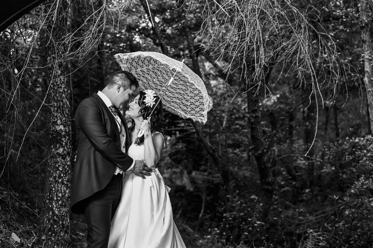 Javiceci_'s tweet image. 🌟 La magia continúa: Sesión de post boda 💍

El día de la boda pasó, pero la emoción sigue viva. Nuestra sesión de post boda es la oportunidad perfecta para capturar ese amor sin prisas.
Porque el amor merece ser celebrado una y otra vez. 📸

#PostBoda #JaviCeciFotografía