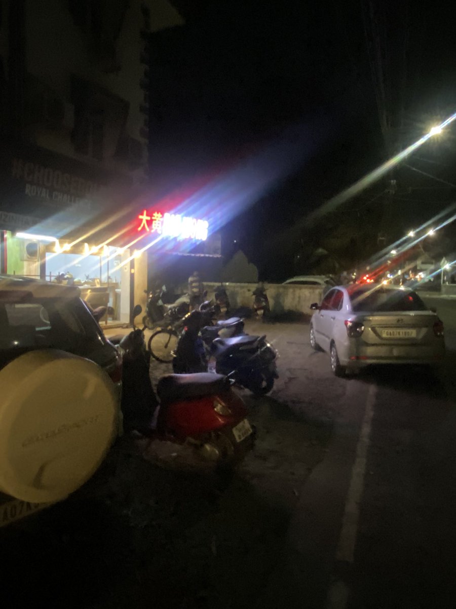 chetan9907's tweet photo. @GoaPol @SmtJMOfficial @PrimeTVGoa @prudentgoa @thegoanonline @oheraldogoa 
I stay in Gramilo Apartments Taliegao near Panchayat I requested this car owner to park the car properly as it on the road and blocked parking for 3 cars he started Abusing and threatening he was drunk. https://t.co/fzOIRFztNs