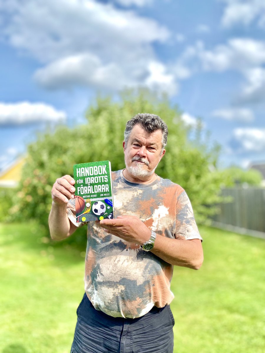 Sven Ericsson = norrländsk visdom. Tack för vårt fina samtal och ditt bidrag till boken. Och tack för din livslånga tjänst inom idrottsrörelsen. 
#idrottsföräldrar #handbokföridrottsföräldrar 
@HCVitahasten <a href="/skelleftea_aik/">Skellefteå AIK</a>