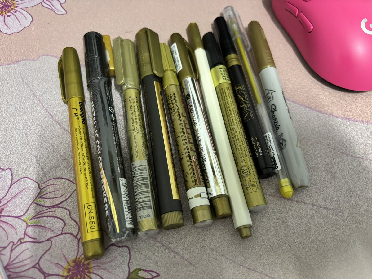 Rosine_MidG's tweet photo. เธรดรีวิวปากกาสีทอง by เทพีกุหลาบ🖌️💛✨

Disclaimer
- ไม่ได้สปอนค่ะ ซื้อเอง ลองเอง
- ไม่เคยทำรีวิวปากกามาก่อน ถ้ามีข้อเสนอแนะสามารถบอกได้เลยค่ะ แล้วจะมาเพิ่มดีเทลให้ในภายหลัง🙇‍♀️
- หวังว่าจะเป็นประโยชน์กับทุกคนค่ะ https://t.co/VTCkjCwG4b