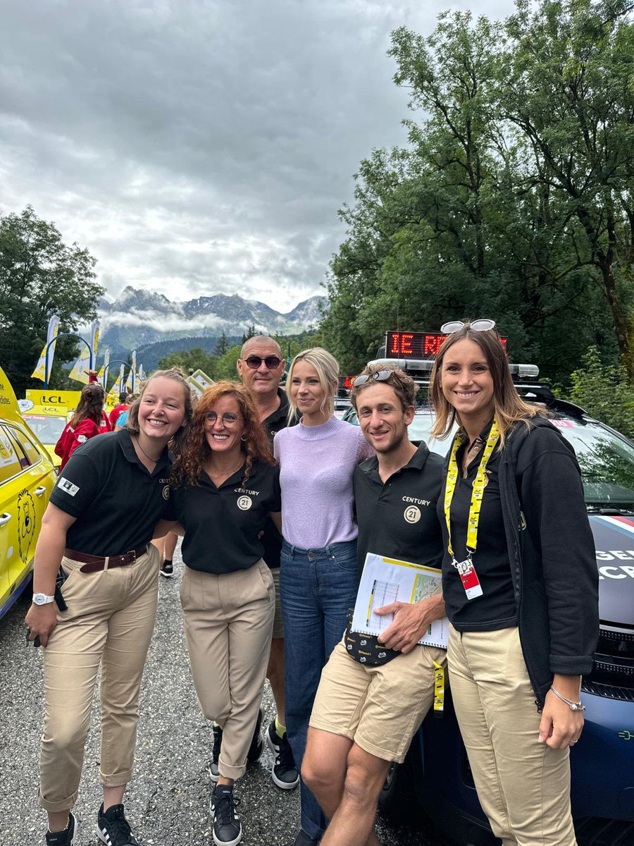 century21fr's tweet photo. 💛𝗧𝗗𝗙𝗙 𝟮𝟬𝟮𝟰 - 𝗘𝘁𝗮𝗽𝗲 8 💛 
Dernière étape aujourd’hui, direction Alpe d’Huez, quel accueil pour nos équipes💪 
𝗖𝗘𝗡𝗧𝗨𝗥𝗬 𝟮𝟭, 𝗙𝗼𝘂𝗿𝗻𝗶𝘀𝘀𝗲𝘂𝗿 𝗢𝗳𝗳𝗶𝗰𝗶𝗲𝗹 𝗱𝘂 𝗧𝗼𝘂𝗿 𝗱𝗲 𝗙𝗿𝗮𝗻𝗰𝗲 𝗙𝗲𝗺𝗺𝗲𝘀 𝗮𝘃𝗲𝗰 𝗭𝘄𝗶𝗳𝘁  
#TDFF2024 #WatchTheFemmes https://t.co/JnRZdpwbbH