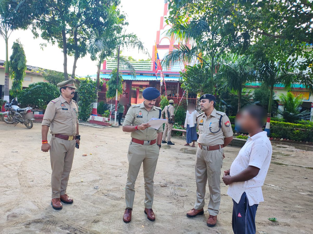 DCPGNagarPRJ's tweet photo. पुलिस उपायुक्त गंगानगर व सहायक पुलिस आयुक्त सोरांव द्वारा "उ0प्र0 पुलिस भर्ती एवं प्रोन्नति बोर्ड" द्वारा आयोजित की जाने वाली "आरक्षी नागरिक पुलिस सीधी भर्ती" परीक्षा के दृष्टिगत गंगानगर जोन के विभिन्न परीक्षा केद्रों का निरीक्षण किया गया तथा संबंधित को आवश्यक दिशा निर्देश दिए गए https://t.co/jNnAUC2ro8