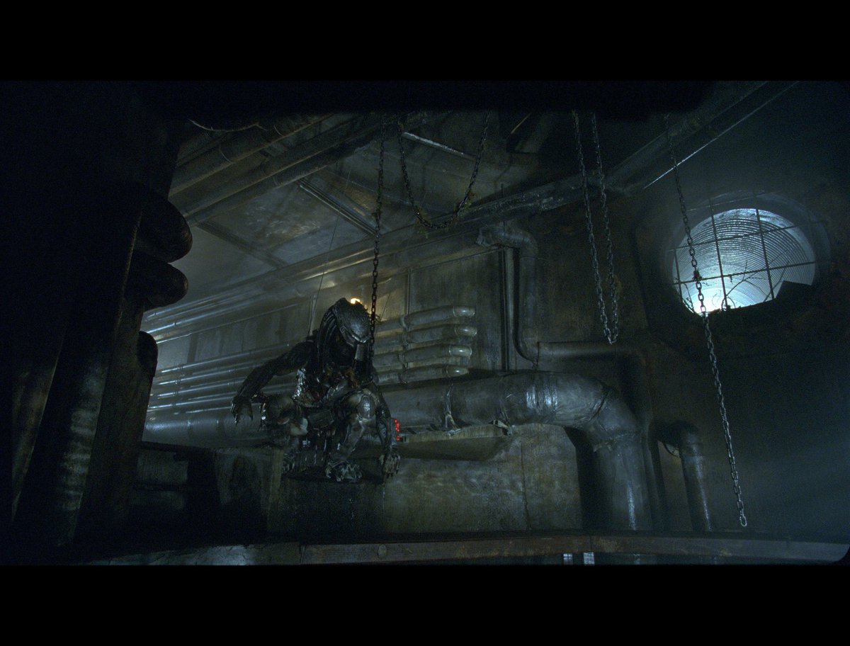 LiamODin's tweet photo. Found a disc of .CIN files of Aliens Vs. Predator: Requiem reference images - sent to superfan @ODSTSpartan and here they are. This is a lot closer to how the film should have looked. https://t.co/TLDg3umLTH