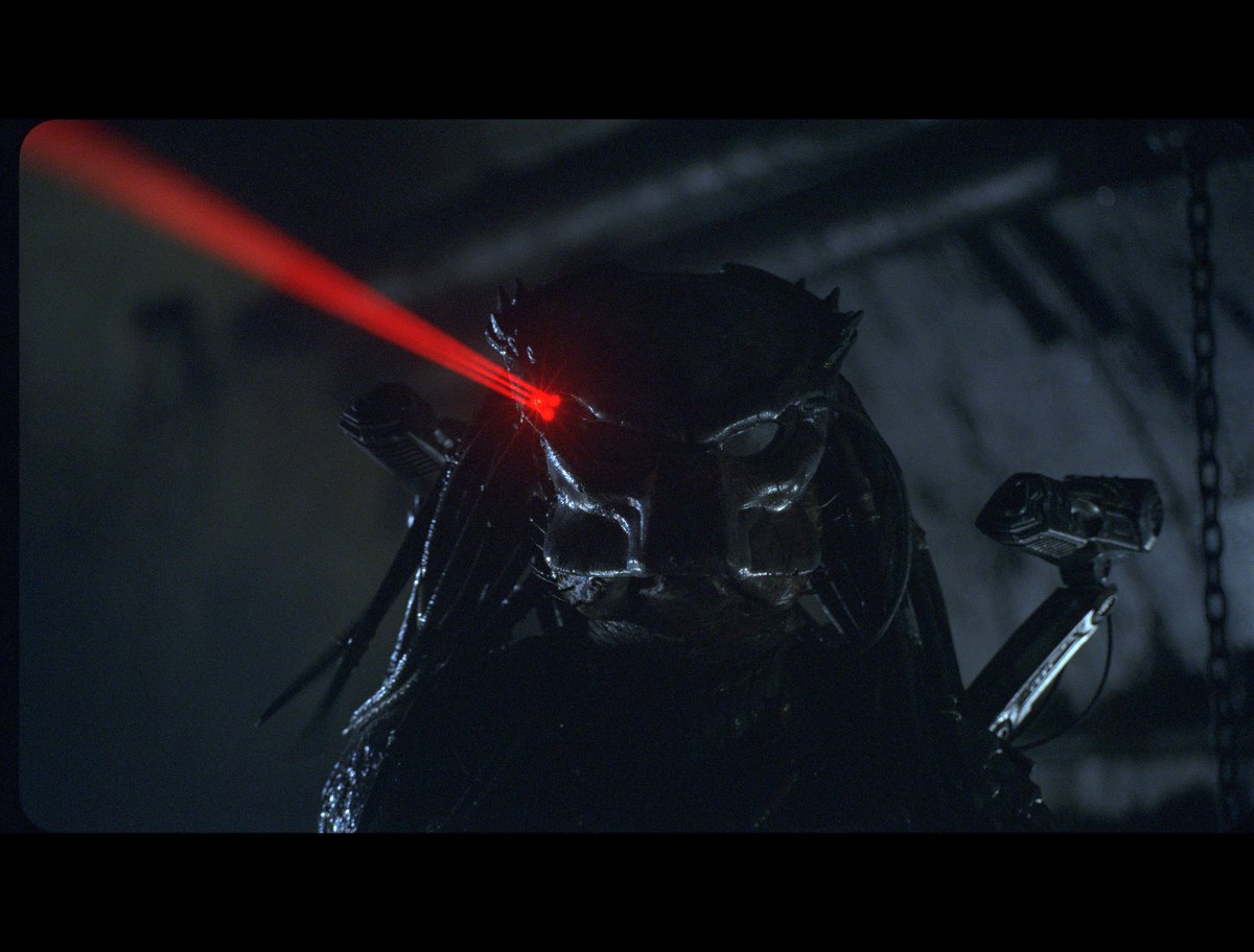 LiamODin's tweet photo. Found a disc of .CIN files of Aliens Vs. Predator: Requiem reference images - sent to superfan @ODSTSpartan and here they are. This is a lot closer to how the film should have looked. https://t.co/TLDg3umLTH