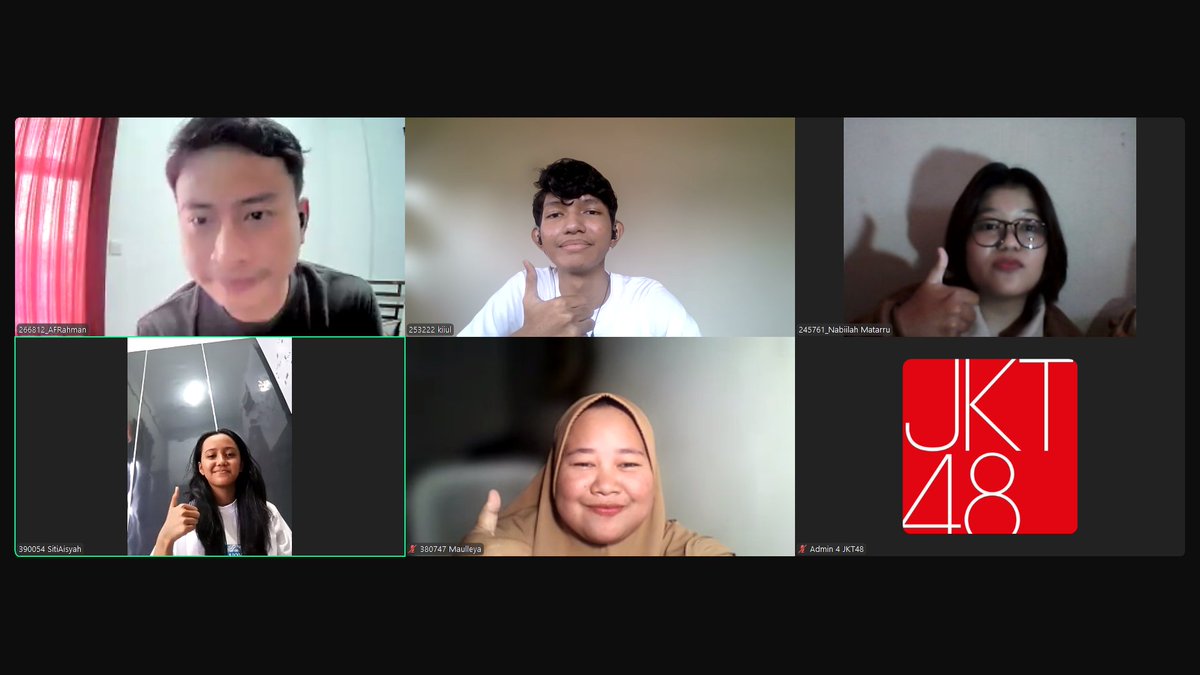 kiiuul's tweet photo. karena anaknya banyak cerita tdi, mari rekap vc terakhir bersama ayang @A_ZeeJKT48 🫶🏻🥰

vc kali ini jujur sangat sangat berkesan, #MEMOAR bgt. beda sama cheki birthday tahun lalu yg random itu. makazee zi untuk hari ini! semangat latihan last show nya, maaf gabisa dateng nanti🥹 https://t.co/FzI7Ie7n7W